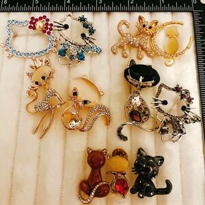 Lot of 11 Rhinestone Cat Brooches Pins Figural Kitty Costume Jewelry Mixed